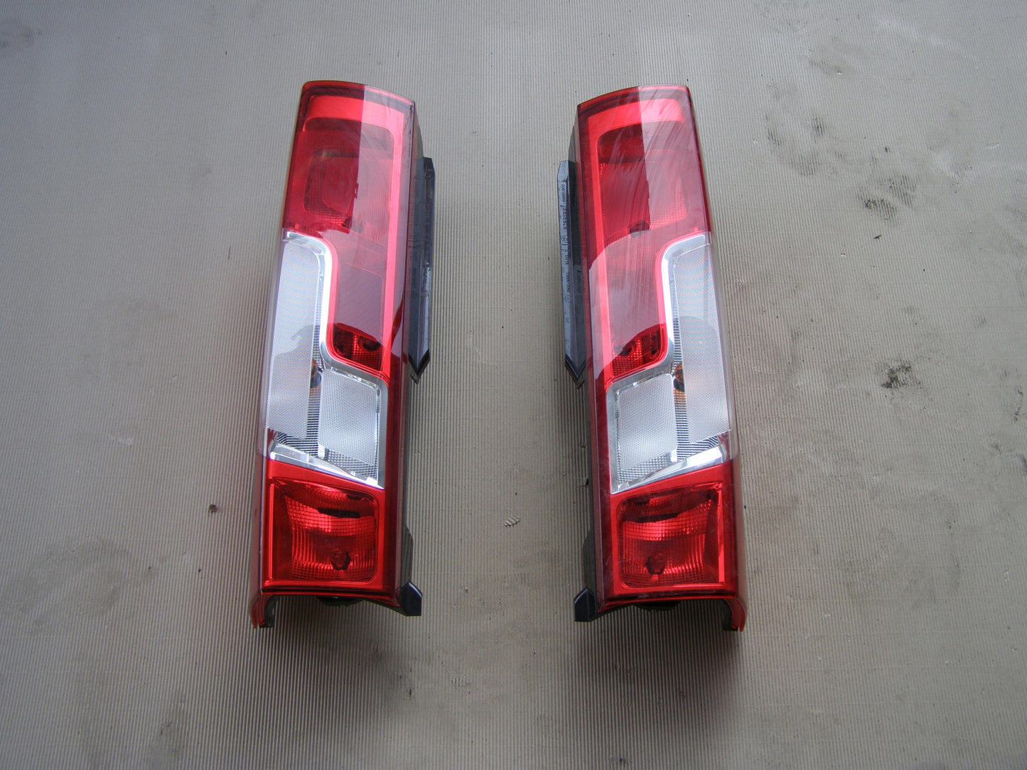 Lewa tylna lampa Klosz DUCATO, BOXER i JUMPER, od 14r.