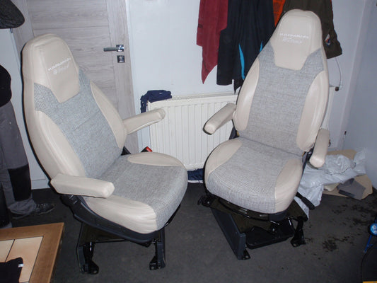 Komplet foteli obrotowych do kampera DUCATO, BOXER i JUMPER