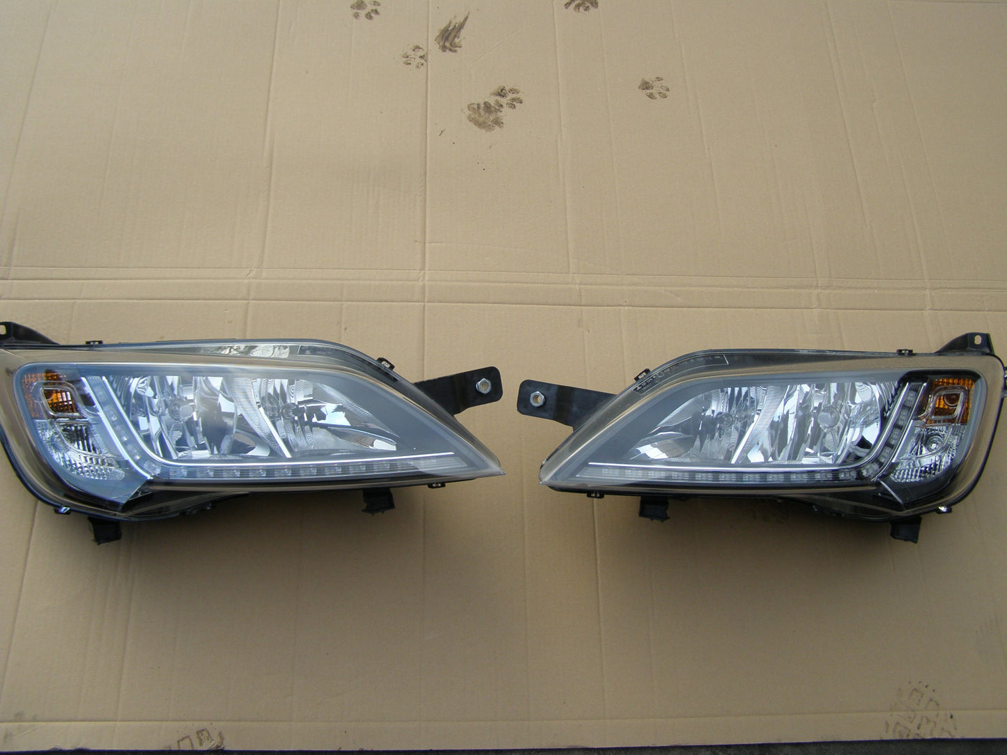 Komplet przednich ledowych lamp DUCATO, BOXER i JUMPER, od 2014 r.